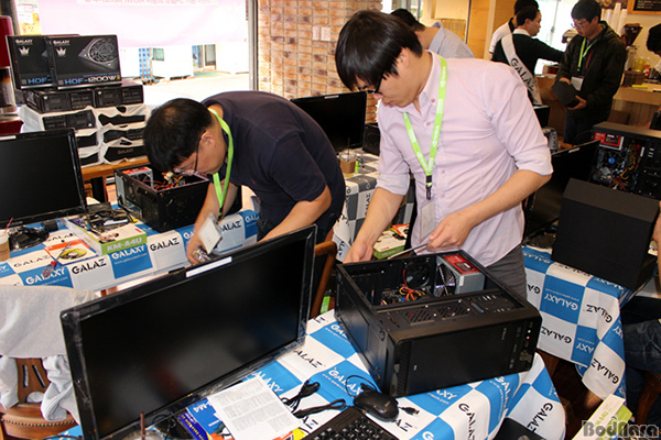 갤럭시코리아, NVIDIA, 어려운 아이들을 돕기 위한 ‘천사조립단’... 돕기 위한 ‘천사조립단’ 모집, DIY PC 조립 행사 벌여 :: 보드나라
