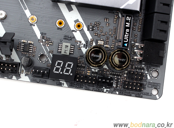 하이엔드 구성에 RGB LED까지, ASRock Z270 SUPERCARRIER 디앤디컴 : 다나와 DPG는 내맘을 디피지