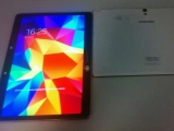 10.5ġ AMOLED º, Ｚ  S Ǵٸ  