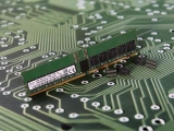 SK̴н, 2 10nm 16Gbit DDR5 DRAM 
