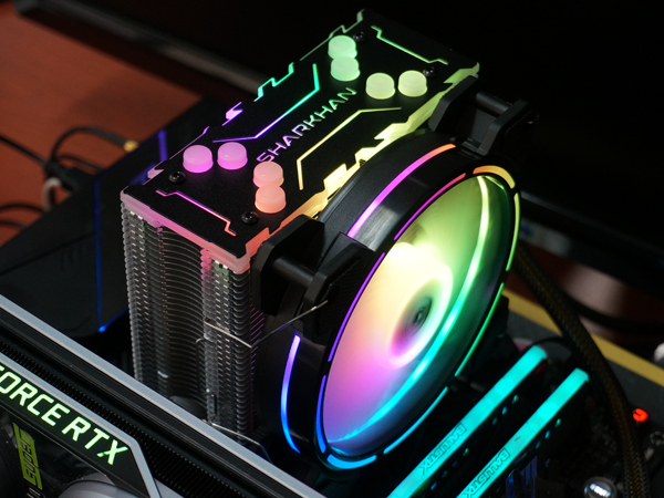 -Ʃ- 3  CPU , ĭ APEX4  RGB