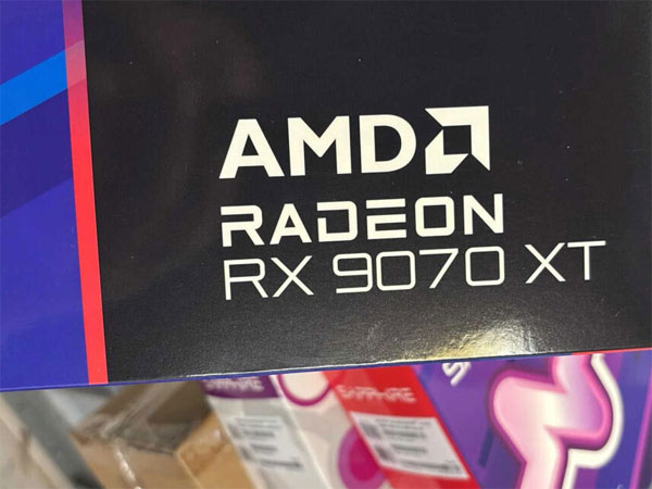 AMD 라데온 RX 9000 시리즈 출시 지연은 가격 압박?