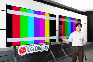 LG���÷���, ����Ϳ� TV �� ���� OLED �� ��ǰ �� ��� ��Ȯ�� ���� ȹ��