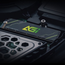 �������ؾ���, AGI ������ M.2 NVMe SSD AI818 �� ���� ���