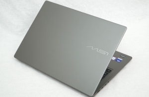 ��ȭ��� �޴뼺�� ������ �߱��� �۾��� ��Ʈ��, MSI ��� 16S AI+ G3MG-U7 OLED